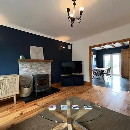 An Teach Baboige - The Doll House -