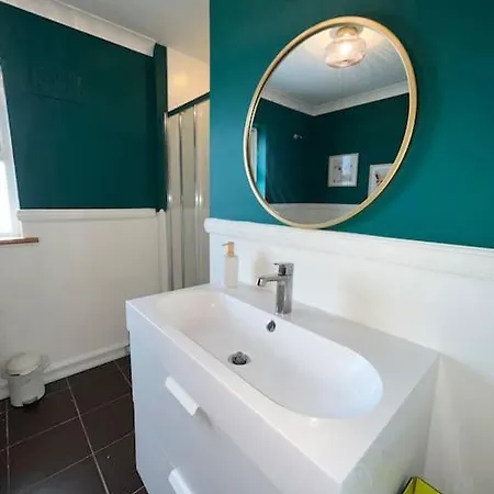 An Teach Baboige - The Doll House - * Kildare