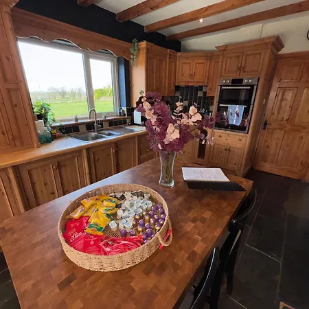 An Teach Baboige - The Doll House -