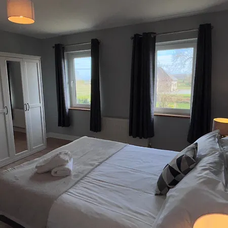 An Teach Baboige - The Doll House -