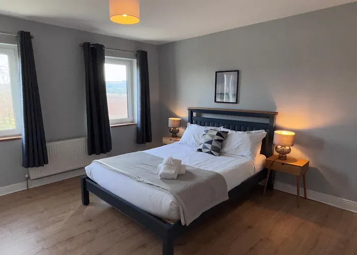 Apartman An Teach Bábóige - The Doll House -